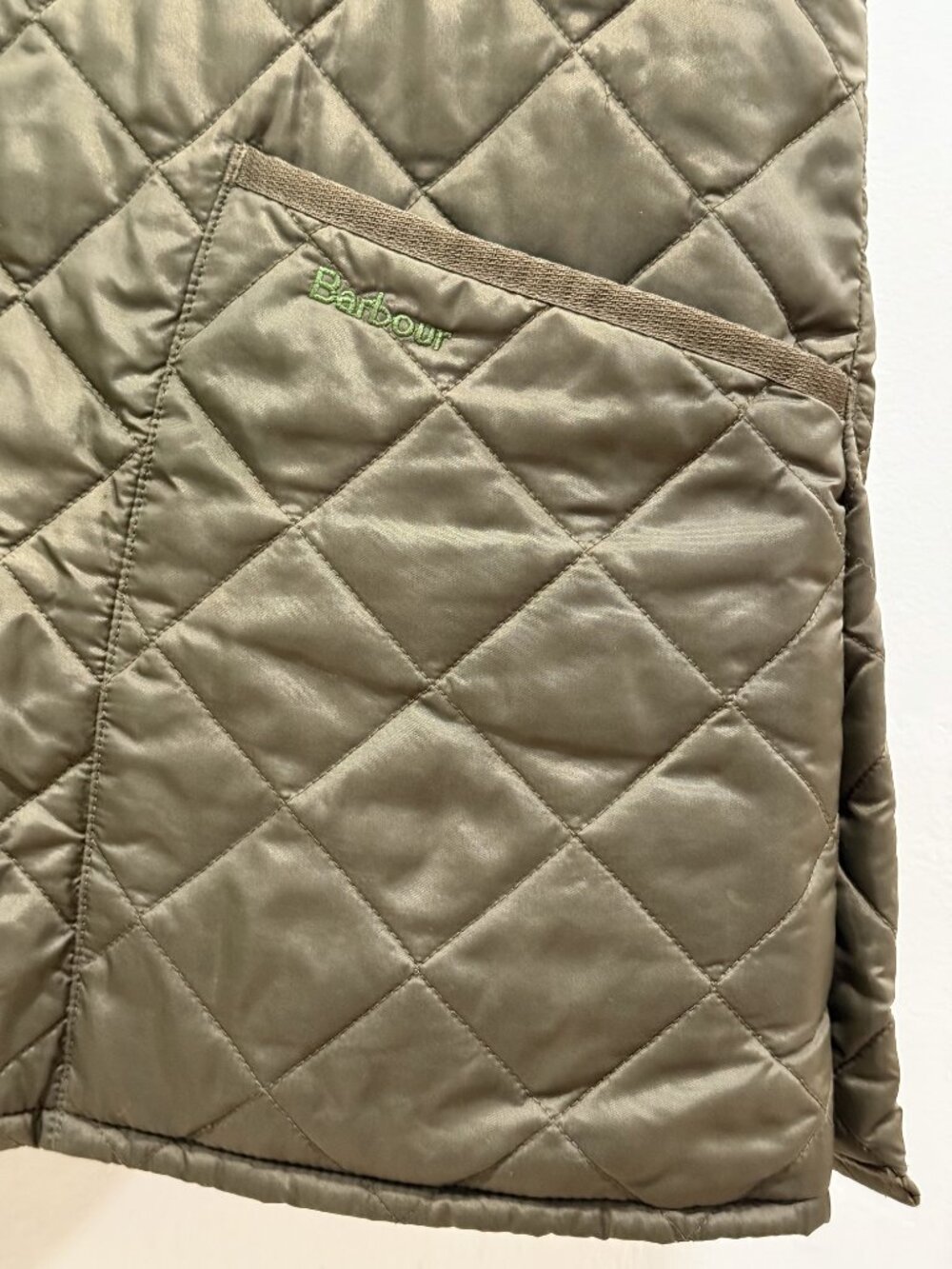 Barbour Liddesdale Quilted Jacket Olive Green Men’s (MQU0001) Corduroy Collar - Picture 6 of 7